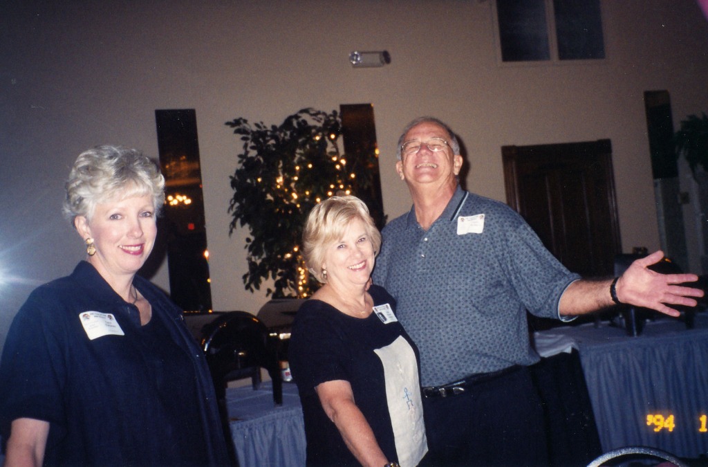 Carol Eubanks, Linda (Barnett) Scoggins & Jimbo Scoggins